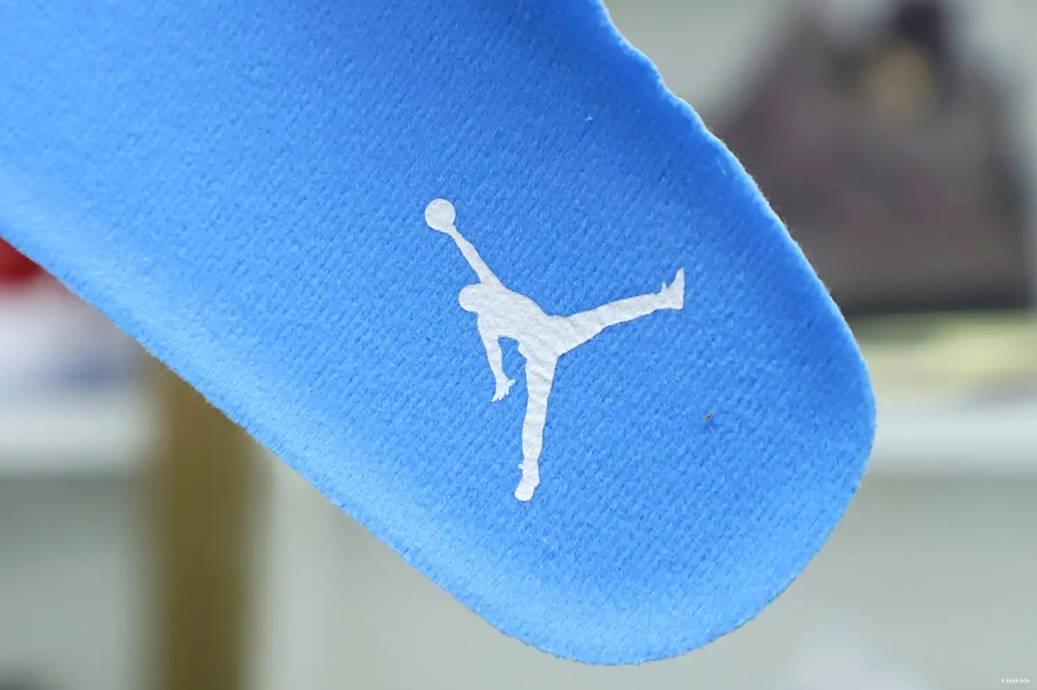  11 Air Retro Low Kimikick Jordan 0430